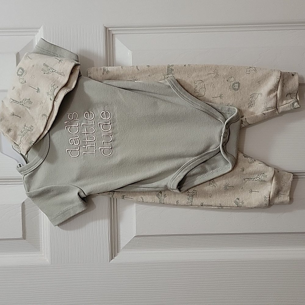 TAHARI BABY